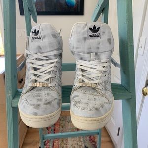 Adidas Jeremy Scott Wings Sneaker